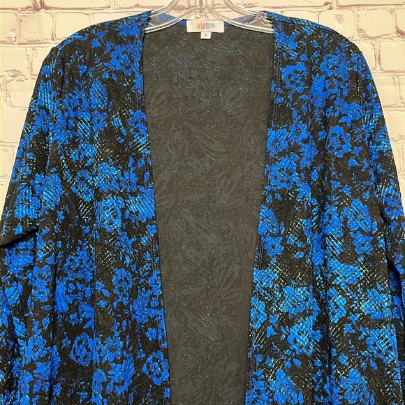 Lularoe Blue and Black Floral Sarah Duster Cardigan - Picture 2 of 9